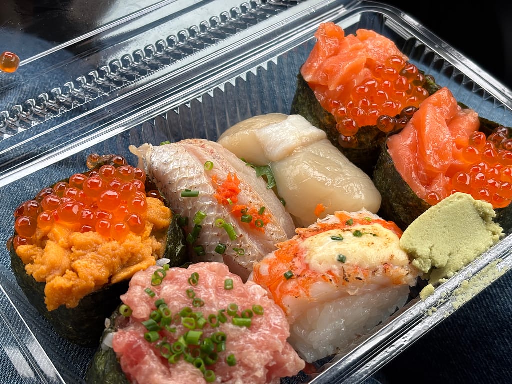 下関勇治水産で購入したお寿司