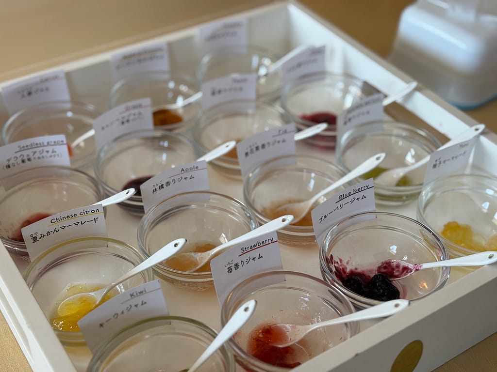 ジャムの試食コーナーの写真。