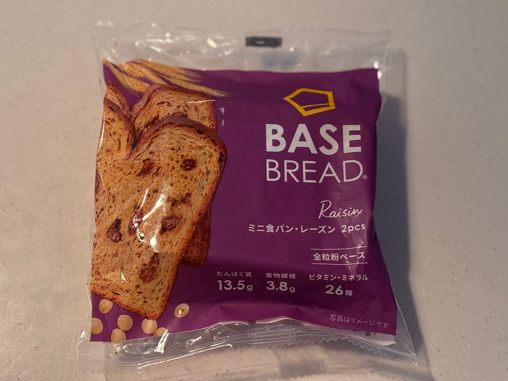 ベースブレッドの写真(レーズン)