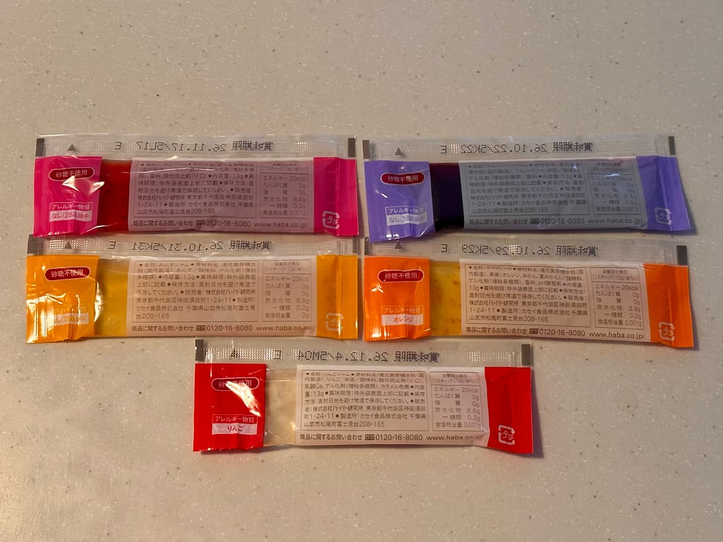 フルーツ味のービージャムの写真(裏面、栄養表示)