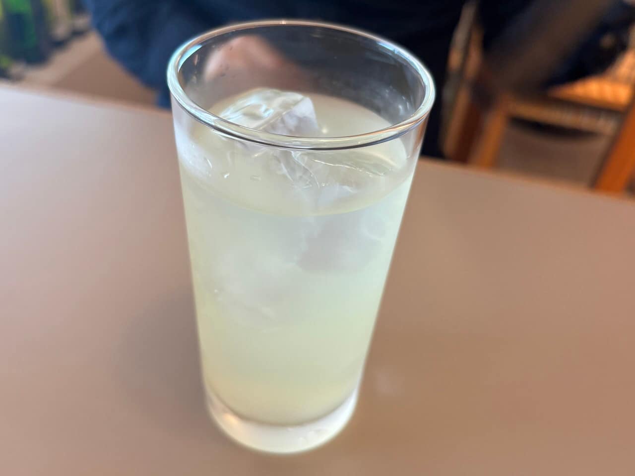 カフェのドリンクゆずきちソーダの写真